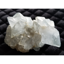 Load image into Gallery viewer, Raw Celestite crystal