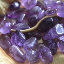 Load image into Gallery viewer, Amethyst crystal purple tumbled pocket stones
